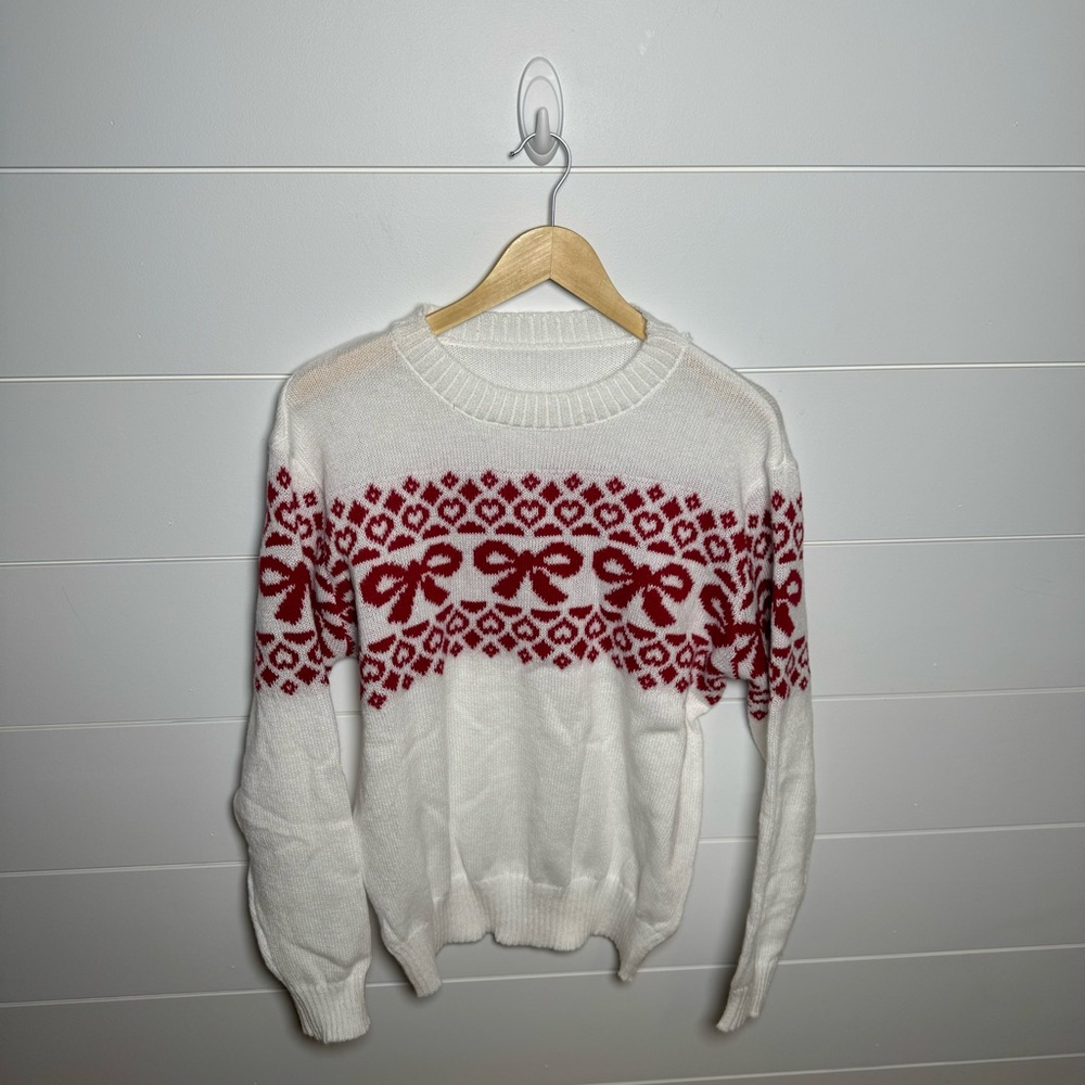 Women's White and Red Heart Sweater